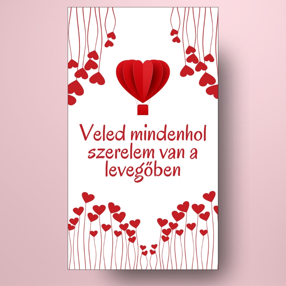 valentin_napi_uveg_cimke_piros_holegballonnal_es_szivekkel_bor_allo
