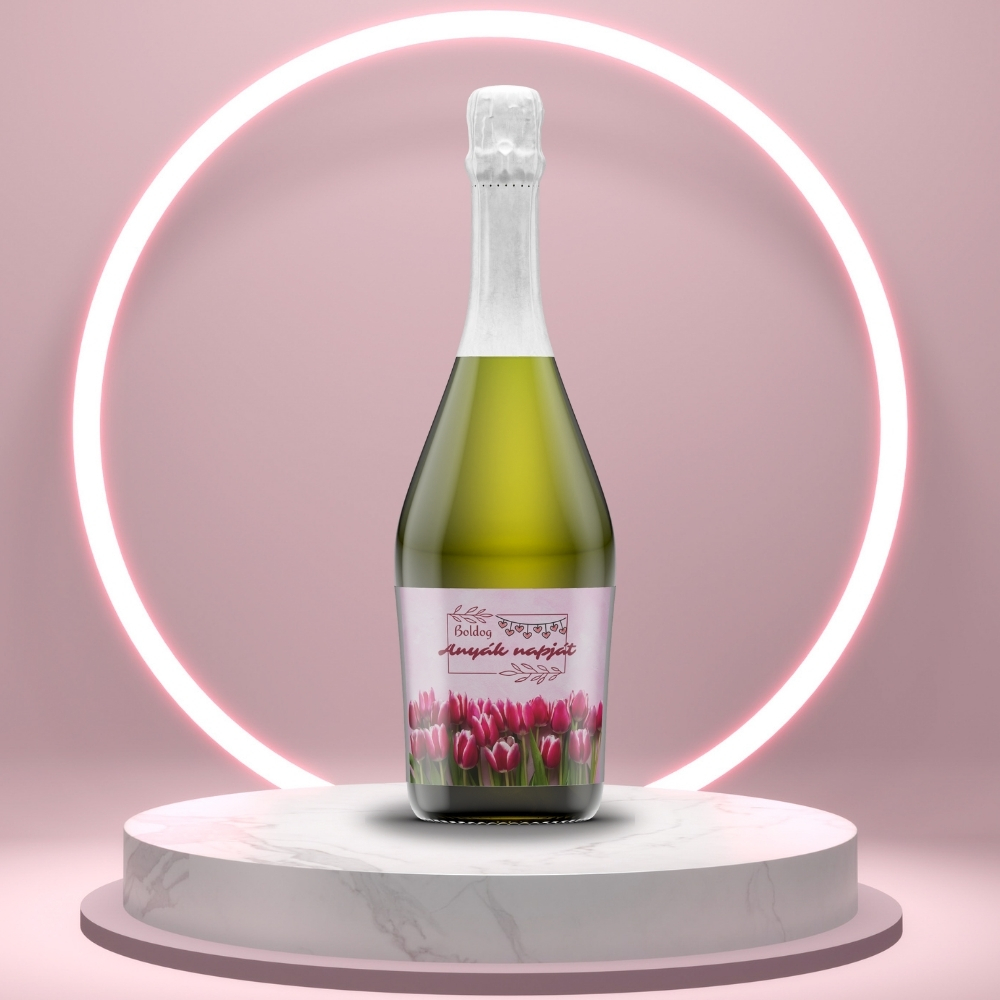 anyak_napi_uveg_cimke_rozsaszin_alapon_pink_tulipanokkal_pezsgo_fekvo_uvegen